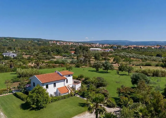 Clicksardegna Con Piscina Privata Vicino Ai Campi Di Padel Villa